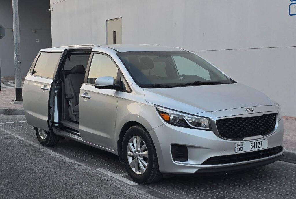 Luxury Kia Carnival 7 Seater Car Rental in UAE